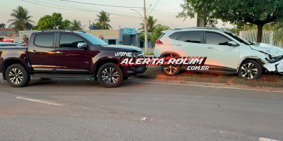 Acidente entre dois carros é registrado em Rolim de Moura