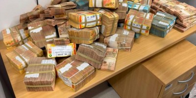PF apreende R$ 2 milhões em dinheiro após saque em RO