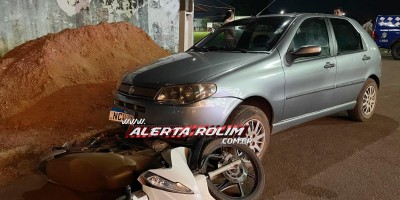 Acidente entre carro e motoneta deixou mulher ferida, em Rolim de Moura