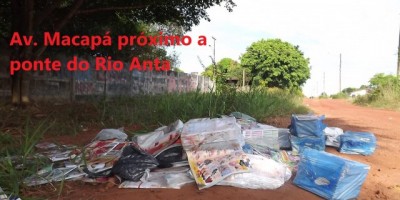 Rolim de Moura - Grande quantidade de revistas são despejadas em plena via pública e a margem do Rio Anta