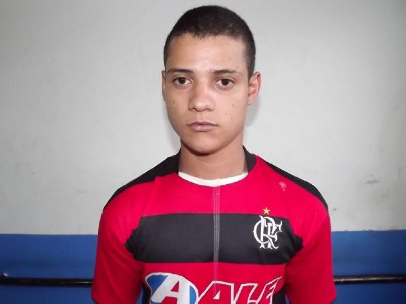 Rolim de Moura –  Homem é detido com substância entorpecente Rolim de Moura –  Homem é detido com substância entorpecente