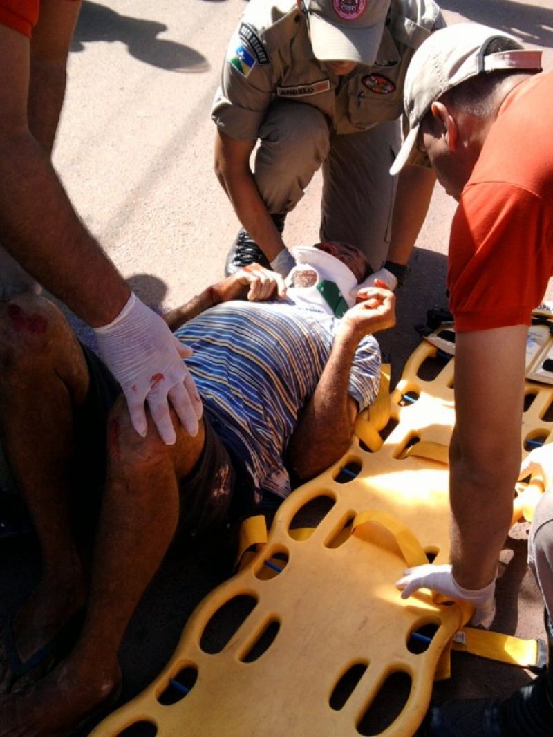 Rolim de Moura –  Homem é atropelado por moto no bairro Cidade Alta Rolim de Moura –  Homem é atropelado por moto no bairro Cidade Alta