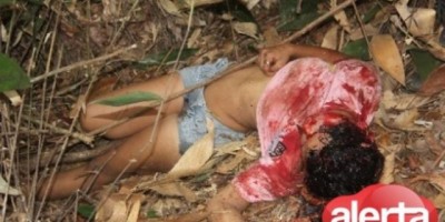 Ariquemes - Mulher é encontrada com pancada na cabeça e agonizando na Zona Rural de Ariquemes - Vídeo Ariquemes - Mulher é encontrada com pancada na cabeça e agonizando na Zona Rural de Ariquemes - Vídeo