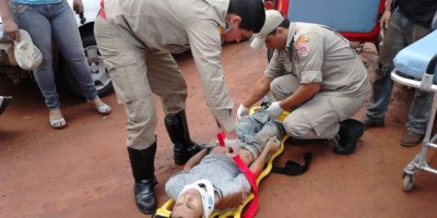 Rolim de Moura –  Motociclista fica ferido em acidente de trânsito no bairro Beira Rio