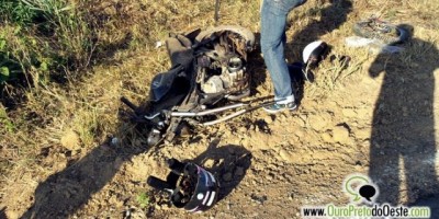 Jovem de 22 anos morre após bater em caçamba na BR-364 entre Ouro Preto e Ji-Paraná Jovem de 22 anos morre após bater em caçamba na BR-364 entre Ouro Preto e Ji-Paraná