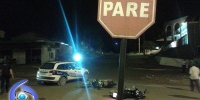 Cacoal - Mototaxista avança preferencial e causa grave acidente de trânsito  Cacoal - Mototaxista avança preferencial e causa grave acidente de trânsito