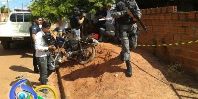 Cacoal – PM prende dupla de assaltantes logo após roubo em distribuidora de Gás Cacoal – PM prende dupla de assaltantes logo após roubo em distribuidora de Gás