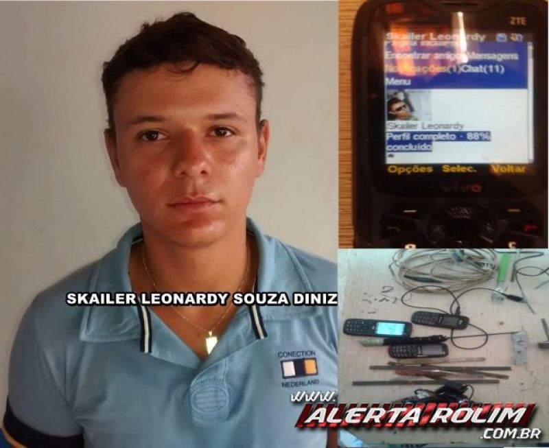 Rolim de Moura – Inusitado: Durante revista, Agentes Penitenciários descobrem apenado com celular navegando no Facebook Rolim de Moura – Inusitado: Durante revista, Agentes Penitenciários descobrem apenado com celular navegando no Facebook