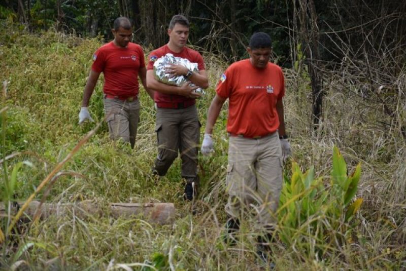 JARU – Corpo de bebê é encontrado em uma sacola dentro do rio Mororó JARU – Corpo de bebê é encontrado em uma sacola dentro do rio Mororó