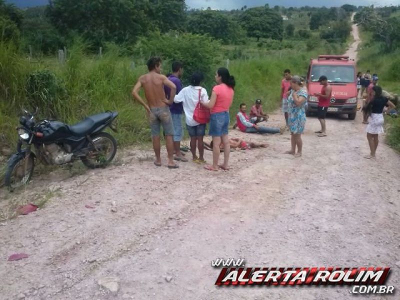 Rolim de Moura – Colisão entre motocicletas deixam cinco pessoas feridas na Linha 196 Rolim de Moura – Colisão entre motocicletas deixam cinco pessoas feridas na Linha 196