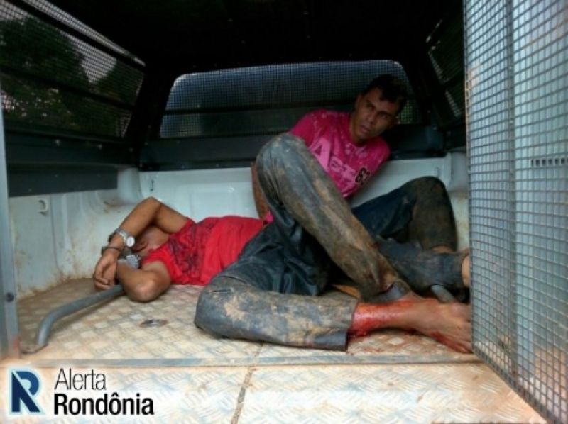 Porto Velho -APÓS ROUBO, QUATRO BANDIDOS ATIRAM NA POLÍCIA E UM ACABA BALEADO Porto Velho -APÓS ROUBO, QUATRO BANDIDOS ATIRAM NA POLÍCIA E UM ACABA BALEADO