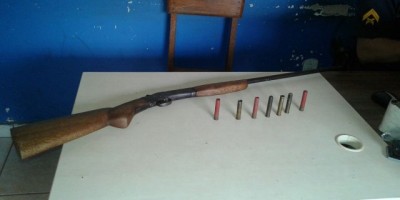 Rolim de Moura – Policia Militar prende homem por posse ilegal de arma de fogo e recupera menores foragidas Rolim de Moura – Policia Militar prende homem por posse ilegal de arma de fogo e recupera menores foragidas