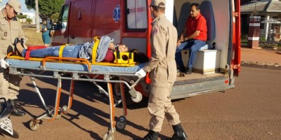 Rolim de Moura – Colisão entre duas motos resulta em dois feridos no Centro da cidade  Rolim de Moura – Colisão entre duas motos resulta em dois feridos no Centro da cidade