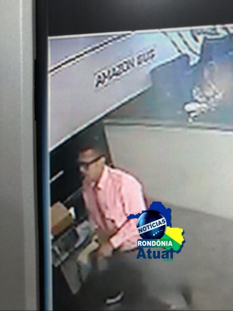 Vídeo – Agência da Eucatur é assaltada por homem disfarçado de funcionário em Ji-Paraná Vídeo – Agência da Eucatur é assaltada por homem disfarçado de funcionário em Ji-Paraná