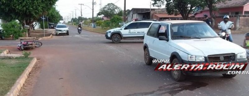 Rolim de Moura – Cruzamento da Avenida São Paulo com Rua Barão de Melgaço mais uma vez vira cenário de acidente de trânsito  Rolim de Moura – Cruzamento da Avenida São Paulo com Rua Barão de Melgaço mais uma vez vira cenário de acidente de trânsito