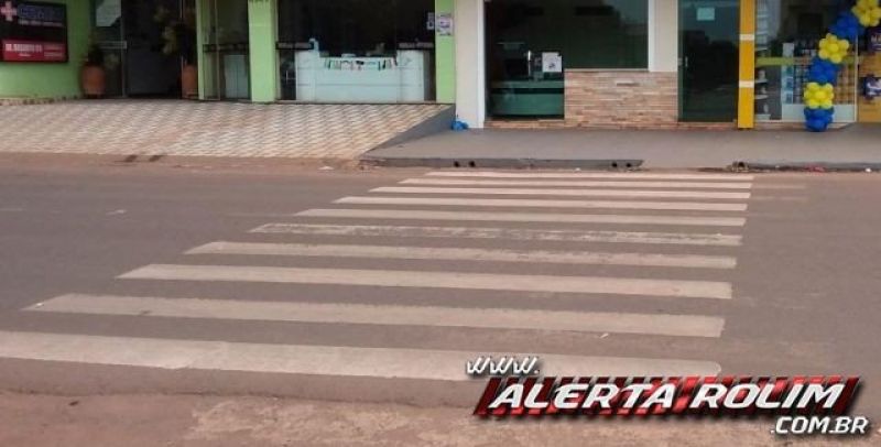 Idosa que foi atingida por moto enquanto tentava atravessar faixa de pedestres no Centro de Rolim de Moura, não resiste e morre na UTI em Cacoal  Idosa que foi atingida por moto enquanto tentava atravessar faixa de pedestres no Centro de Rolim de Moura, não resiste e morre na UTI em Cacoal