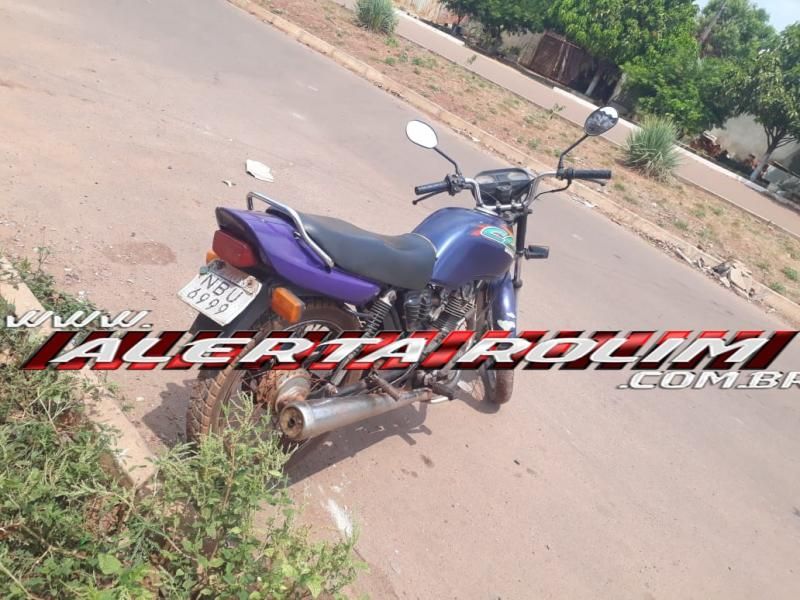 Rolim de Moura – Motocicleta furtada em Pimenta Bueno é recuperada nesta tarde de sábado no Bairro Boa Esperança Rolim de Moura – Motocicleta furtada em Pimenta Bueno é recuperada nesta tarde de sábado no Bairro Boa Esperança