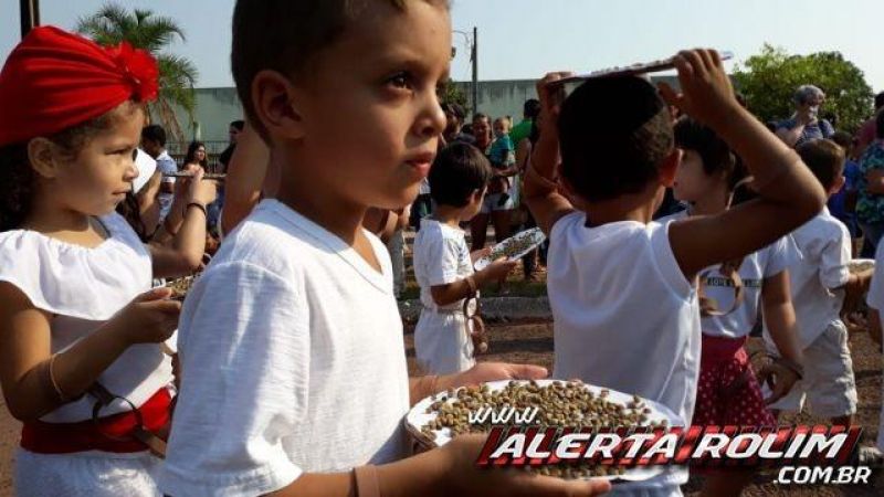Alunos da Escola Infantil Menino Jesus encantaram durante desfile no feriado da Independência do Brasil - Fotos Alunos da Escola Infantil Menino Jesus encantaram durante desfile no feriado da Independência do Brasil - Fotos