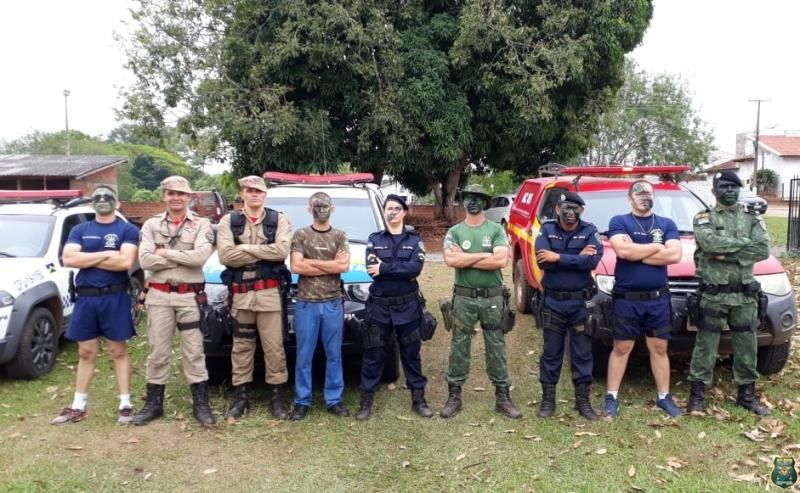 Alunos da Polícia Mirim de Alto Alegre e Alta Floresta participam de instruções em ambiente de selva Alunos da Polícia Mirim de Alto Alegre e Alta Floresta participam de instruções em ambiente de selva