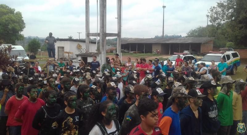 Alunos da Polícia Mirim de Alto Alegre e Alta Floresta participam de instruções em ambiente de selva Alunos da Polícia Mirim de Alto Alegre e Alta Floresta participam de instruções em ambiente de selva
