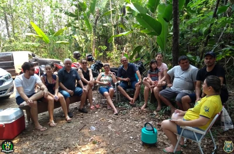 Alunos da Polícia Mirim do 10º Batalhão em Rolim de Moura participam do Primeiro Acampa Mirim Alunos da Polícia Mirim do 10º Batalhão em Rolim de Moura participam do Primeiro Acampa Mirim