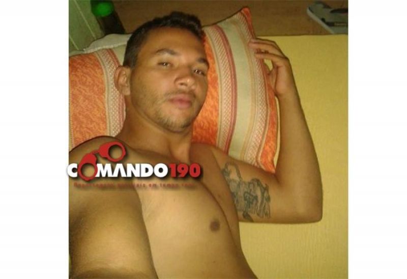 Comerciante é morto a tiros dentro do próprio bar, em Ji-Paraná Comerciante é morto a tiros dentro do próprio bar, em Ji-Paraná