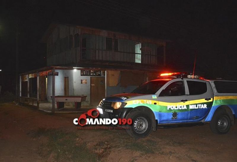 Comerciante é morto a tiros dentro do próprio bar, em Ji-Paraná Comerciante é morto a tiros dentro do próprio bar, em Ji-Paraná