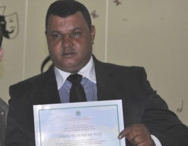 Ex-vereador do Vale do Paraíso é executado com vários tiros em Cujubim Ex-vereador do Vale do Paraíso é executado com vários tiros em Cujubim