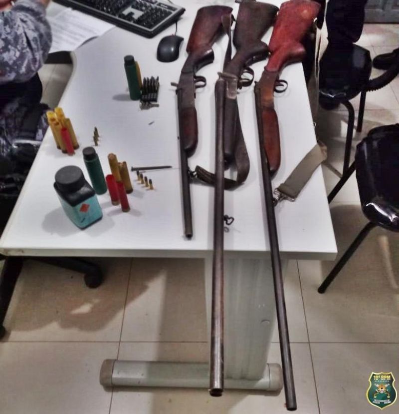 Polícia Militar e Justiça realizam operação de reintegração de posse em fazenda invadida na região de Alta Floresta/RO Polícia Militar e Justiça realizam operação de reintegração de posse em fazenda invadida na região de Alta Floresta/RO