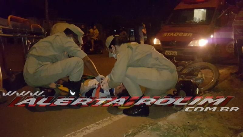 Rolim de Moura – Casal sofre queda de moto após condutor bater em cachorro que atravessou a via no Bairro São Cristóvão 
