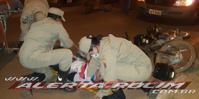Rolim de Moura – Casal sofre queda de moto após condutor bater em cachorro que atravessou a via no Bairro São Cristóvão  Rolim de Moura – Casal sofre queda de moto após condutor bater em cachorro que atravessou a via no Bairro São Cristóvão