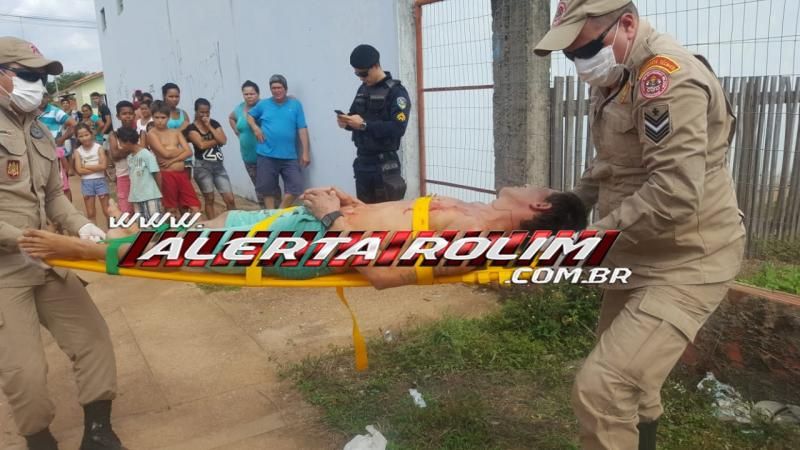 Rolim de Moura – URGENTE - Poucas horas após ser beneficiado com saída temporária do Dia das Crianças, apenado é esfaqueado no Jardim dos Lagos Rolim de Moura – URGENTE - Poucas horas após ser beneficiado com saída temporária do Dia das Crianças, apenado é esfaqueado no Jardim dos Lagos