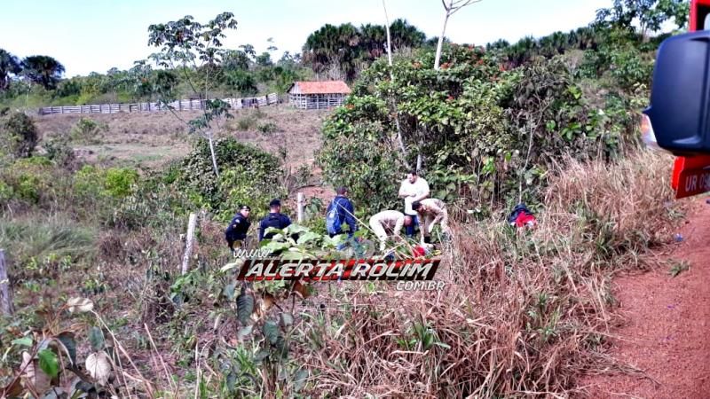 Cacoal - Policial Civil de Rolim de Moura sofre acidente ao passar sobre buraco e cair em barranco à margem da RO-383 Cacoal - Policial Civil de Rolim de Moura sofre acidente ao passar sobre buraco e cair em barranco à margem da RO-383