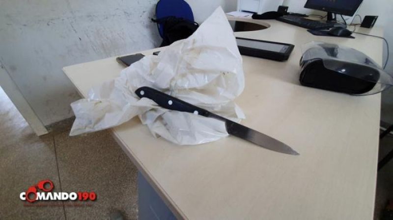 Menina de 13 anos mata homem com facada no pescoço, em Ji-Paraná Menina de 13 anos mata homem com facada no pescoço, em Ji-Paraná