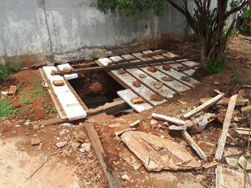 Mulher surda é encontrada morta dentro de fossa, em Ouro Preto do Oeste Mulher surda é encontrada morta dentro de fossa, em Ouro Preto do Oeste