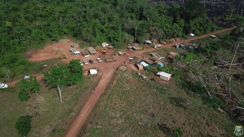 Operação de Reintegração de Posse é realizada em Assentamentos na área de Nova Brasilândia/RO Operação de Reintegração de Posse é realizada em Assentamentos na área de Nova Brasilândia/RO