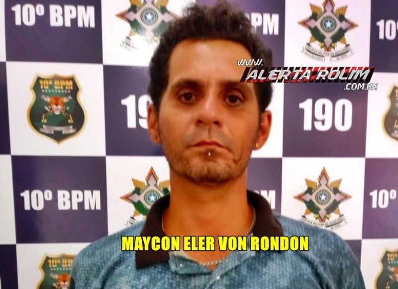 Rolim de Moura – 03 suspeitos de tráfico de drogas são presos em flagrante no Centro da cidade pela Polícia Militar Rolim de Moura – 03 suspeitos de tráfico de drogas são presos em flagrante no Centro da cidade pela Polícia Militar