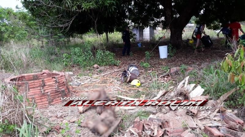 Rolim de Moura – URGENTE – Após denúncia de mau cheiro, corpo é encontrado dentro de poço no Bairro Olímpico Rolim de Moura – URGENTE – Após denúncia de mau cheiro, corpo é encontrado dentro de poço no Bairro Olímpico