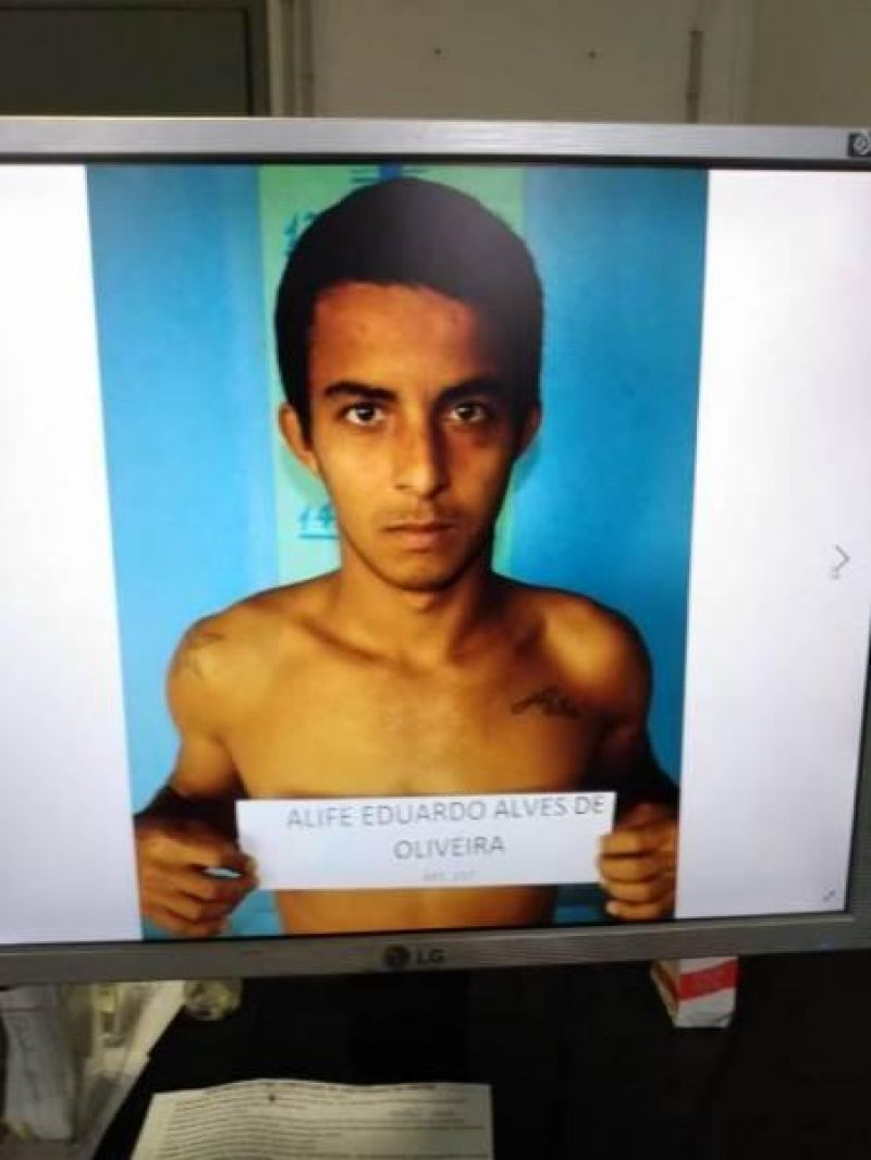 Três detentos do Comando Vermelho fogem de presídio, em Vilhena Três detentos do Comando Vermelho fogem de presídio, em Vilhena