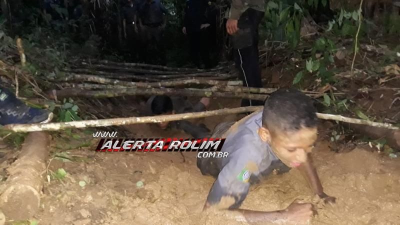 10º Batalhão em Rolim de Moura realiza acampamento de selva com alunos do Programa Social Polícia Mirim 10º Batalhão em Rolim de Moura realiza acampamento de selva com alunos do Programa Social Polícia Mirim