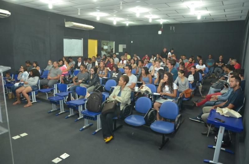Exposição fotográfica na Universidade Federal de Rondônia (UNIR) de Rolim de Moura, durante a sétima semana de história Exposição fotográfica na Universidade Federal de Rondônia (UNIR) de Rolim de Moura, durante a sétima semana de história