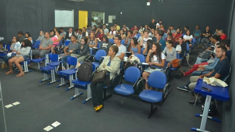 Exposição Fotográfica VII Semana de História na UNIR Exposição Fotográfica VII Semana de História na UNIR