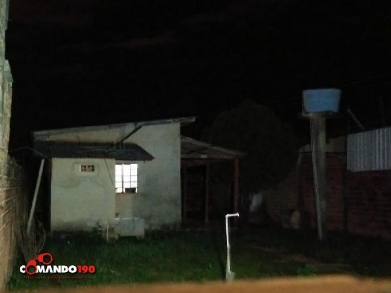 Homem de 56 anos se mata enforcado e deixa triste bilhete para família, em Ji-Paraná Homem de 56 anos se mata enforcado e deixa triste bilhete para família, em Ji-Paraná