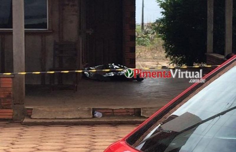 Homem é morto a tiros próximo ao posto Pimentão, em Pimenta Bueno Homem é morto a tiros próximo ao posto Pimentão, em Pimenta Bueno
