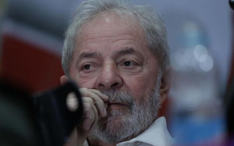 Juiz determina saída de Lula da prisão após decisão do STF Juiz determina saída de Lula da prisão após decisão do STF