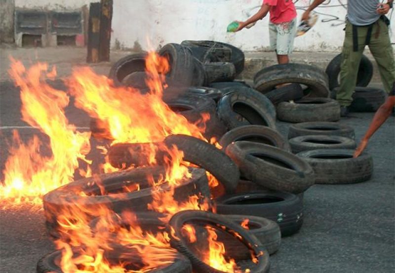 Lei que proíbe a queima de pneus em Rondônia já está em vigor Lei que proíbe a queima de pneus em Rondônia já está em vigor