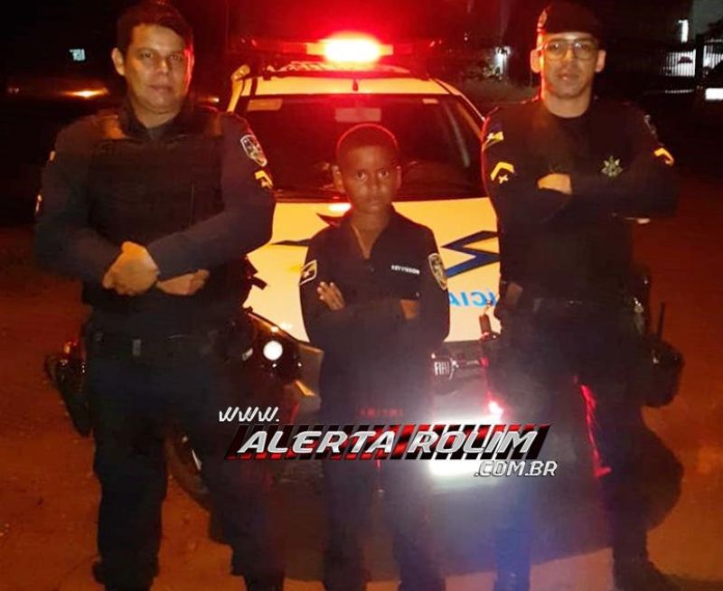 Policiais militares da área do 10º Batalhão realizam sonho de crianças ao participarem de festa de aniversário Policiais militares da área do 10º Batalhão realizam sonho de crianças ao participarem de festa de aniversário