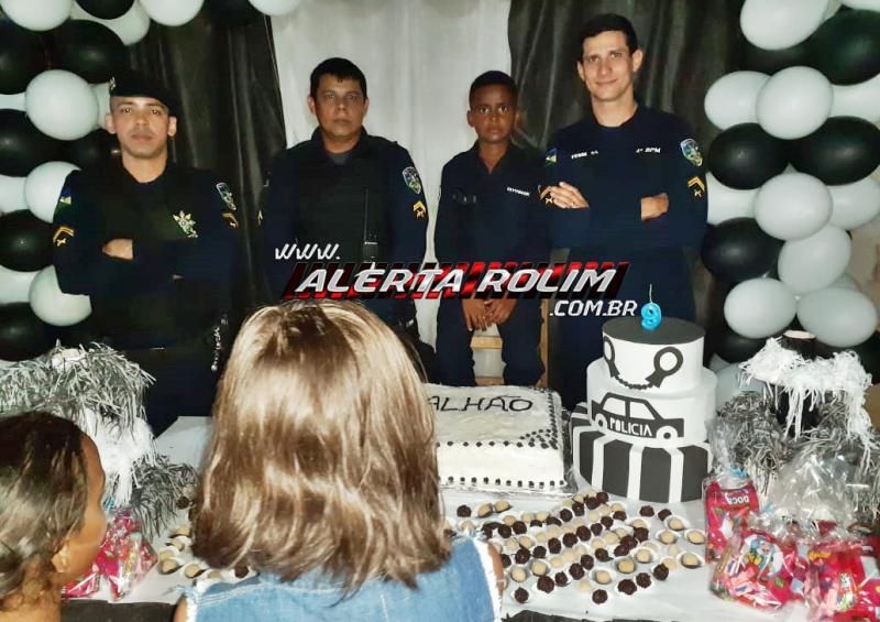 Policiais militares da área do 10º Batalhão realizam sonho de crianças ao participarem de festa de aniversário Policiais militares da área do 10º Batalhão realizam sonho de crianças ao participarem de festa de aniversário