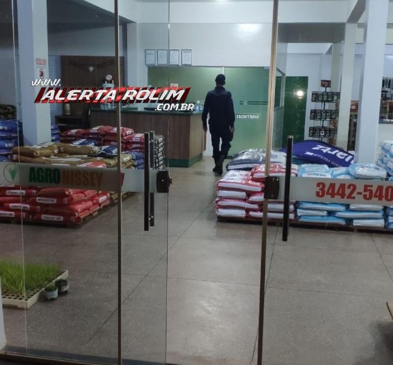 Rolim de Moura – Individuo é preso pela PM após arrombar e cometer furto em agropecuária Rolim de Moura – Individuo é preso pela PM após arrombar e cometer furto em agropecuária