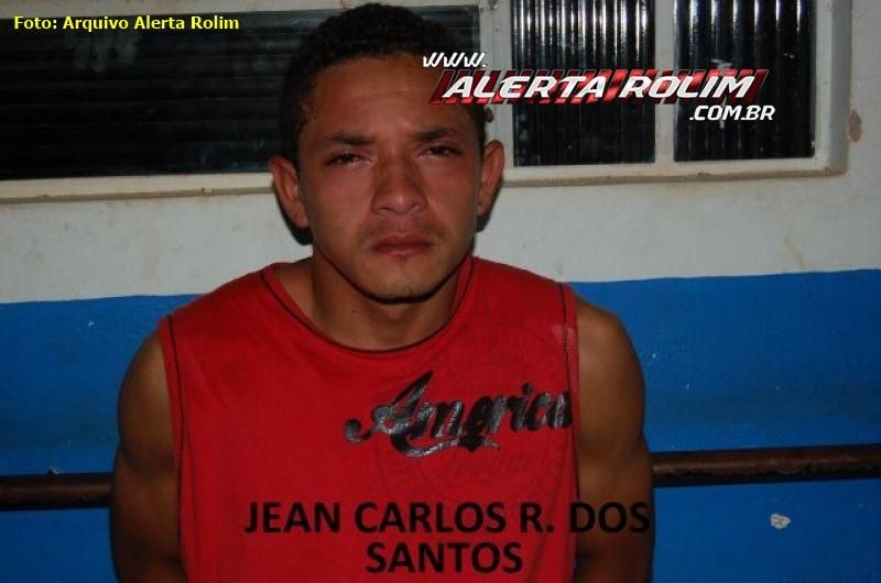 Rolim de Moura – Urgente – Homem sofre tentativa de homicídio ao ser atingido por dois disparos de arma de fogo Rolim de Moura – Urgente – Homem sofre tentativa de homicídio ao ser atingido por dois disparos de arma de fogo